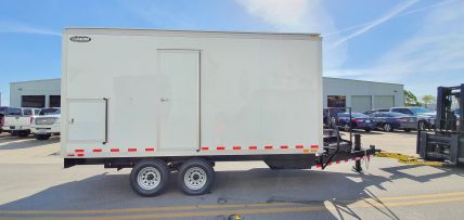 ACSI 2 stall shower trailer