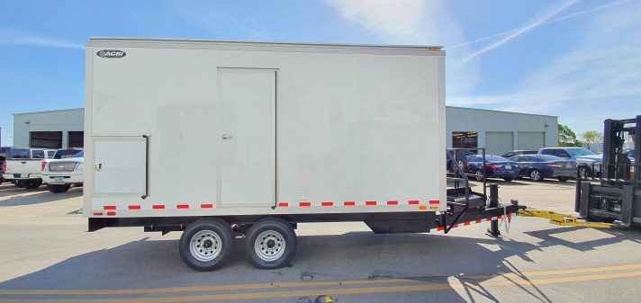 ACSI 2 stall shower trailer